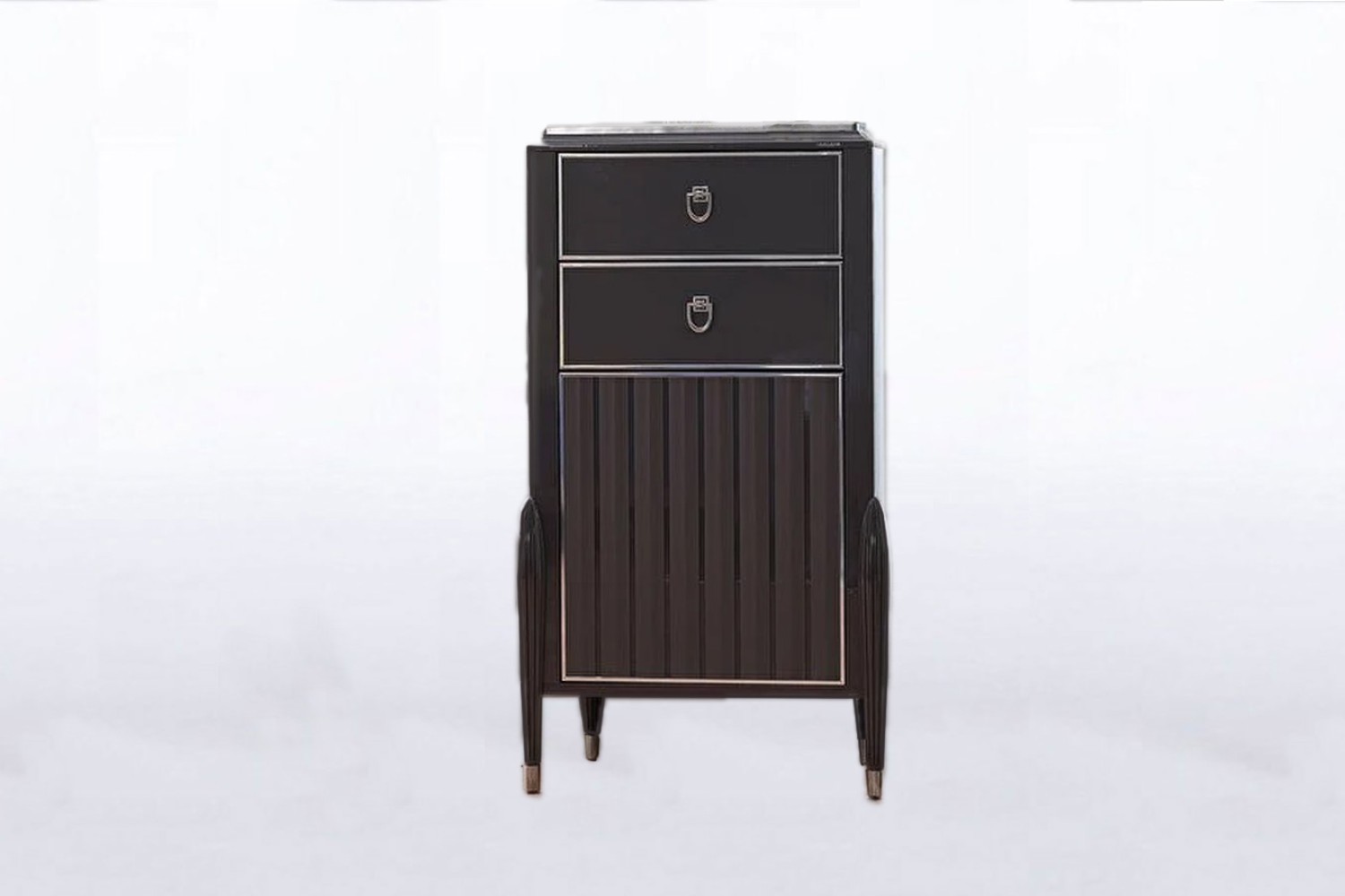 Gravita Dresser