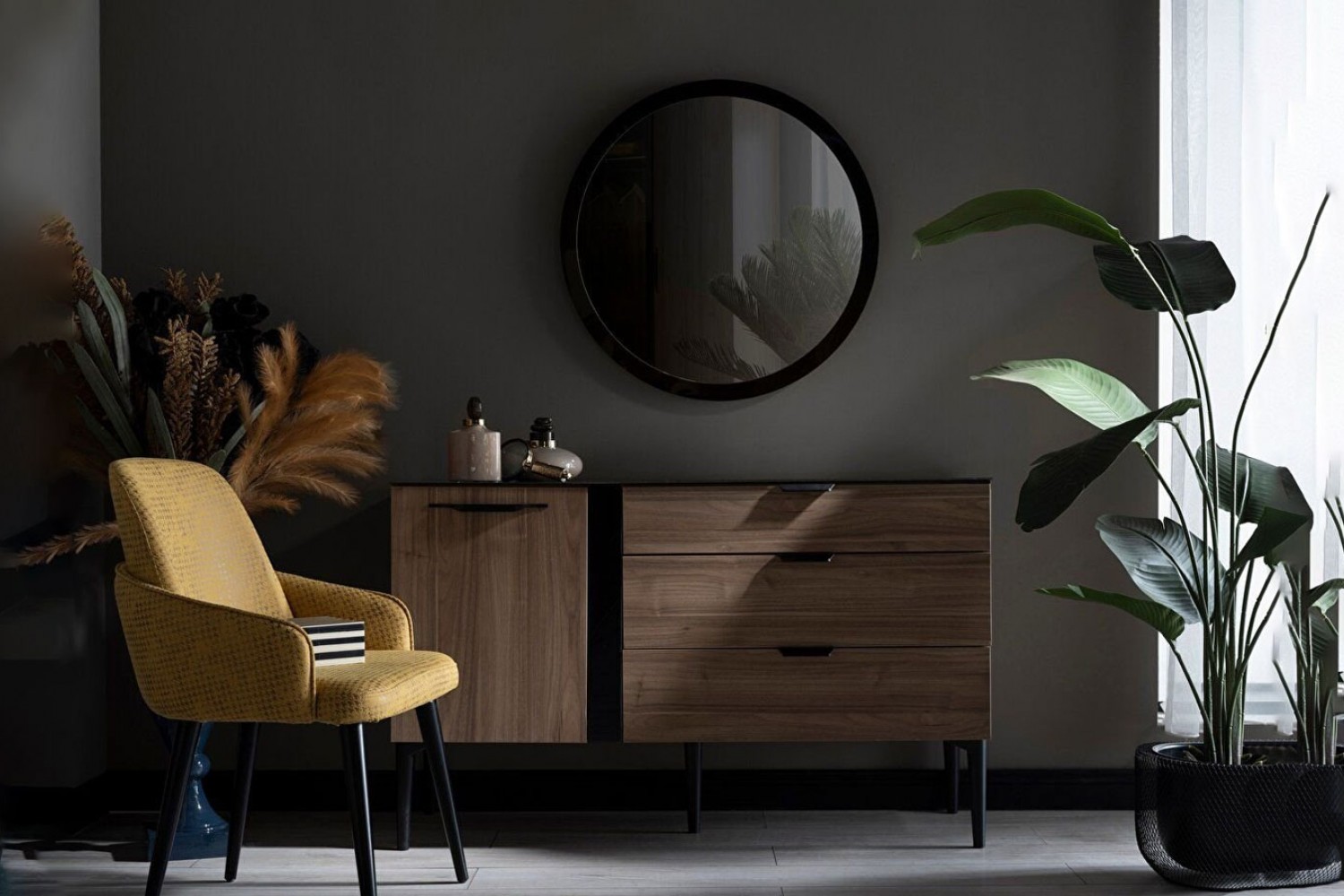 Mary Dressing Table & Mirror