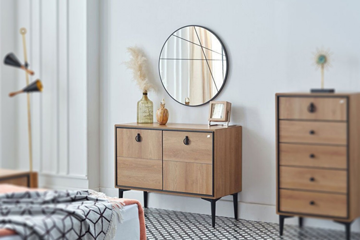 Vista Dressing Table & Mirror 