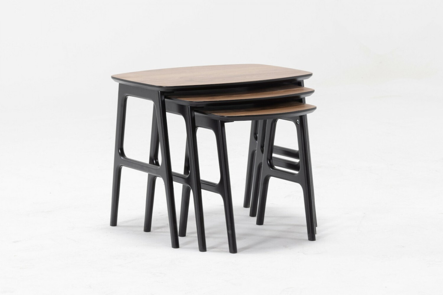 Mary Nesting Table