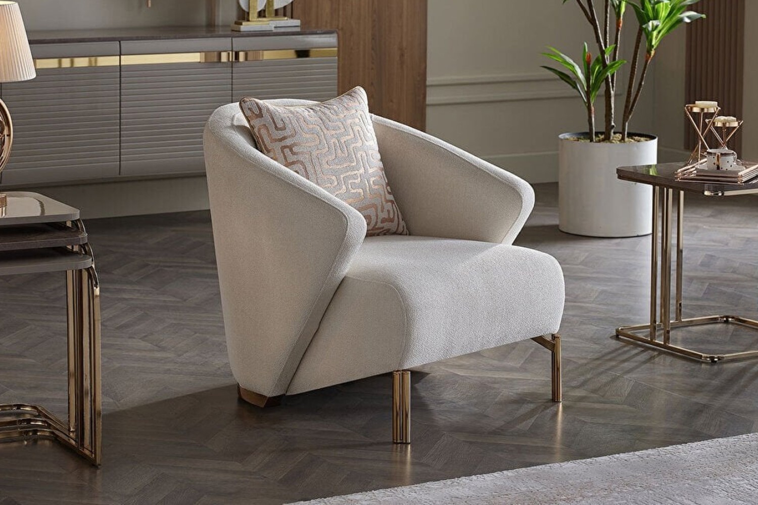 Veronica Armchair