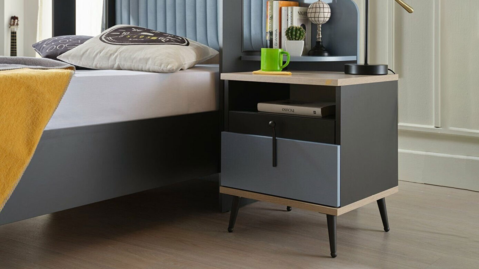 Alice Nightstand (Blue) Alice Nightstand (Blue)