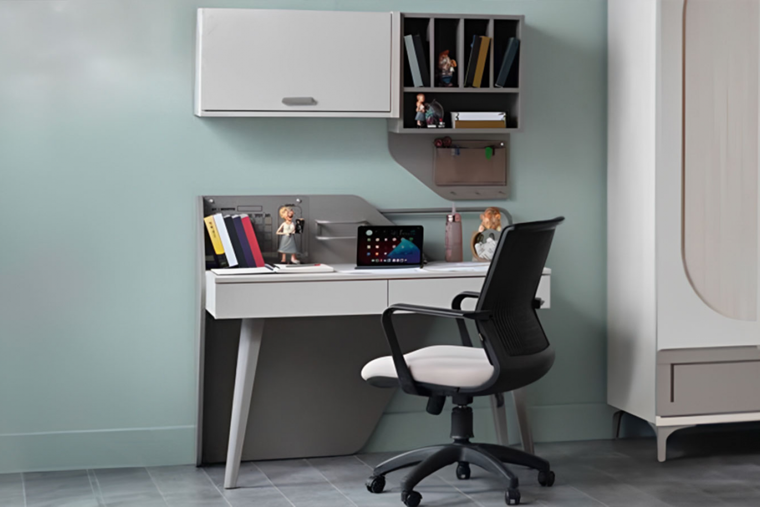 Hera Study Desk